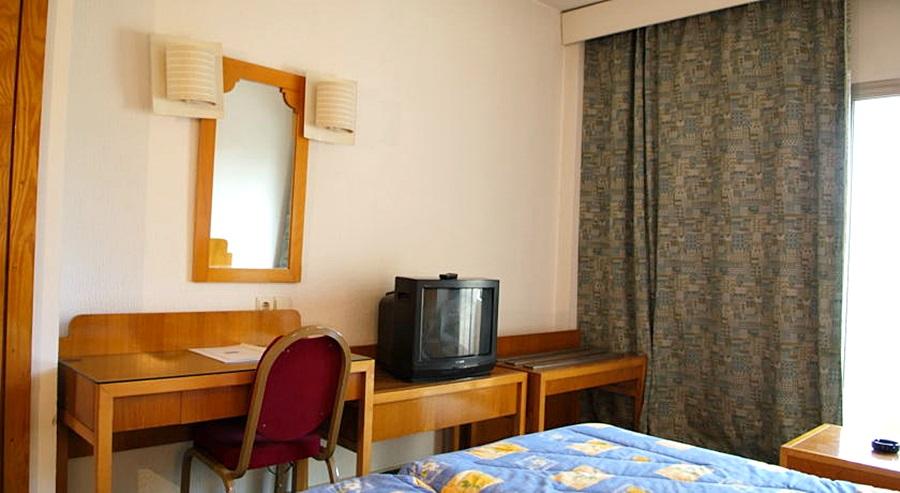 Ambassadeurs Hotel 3*