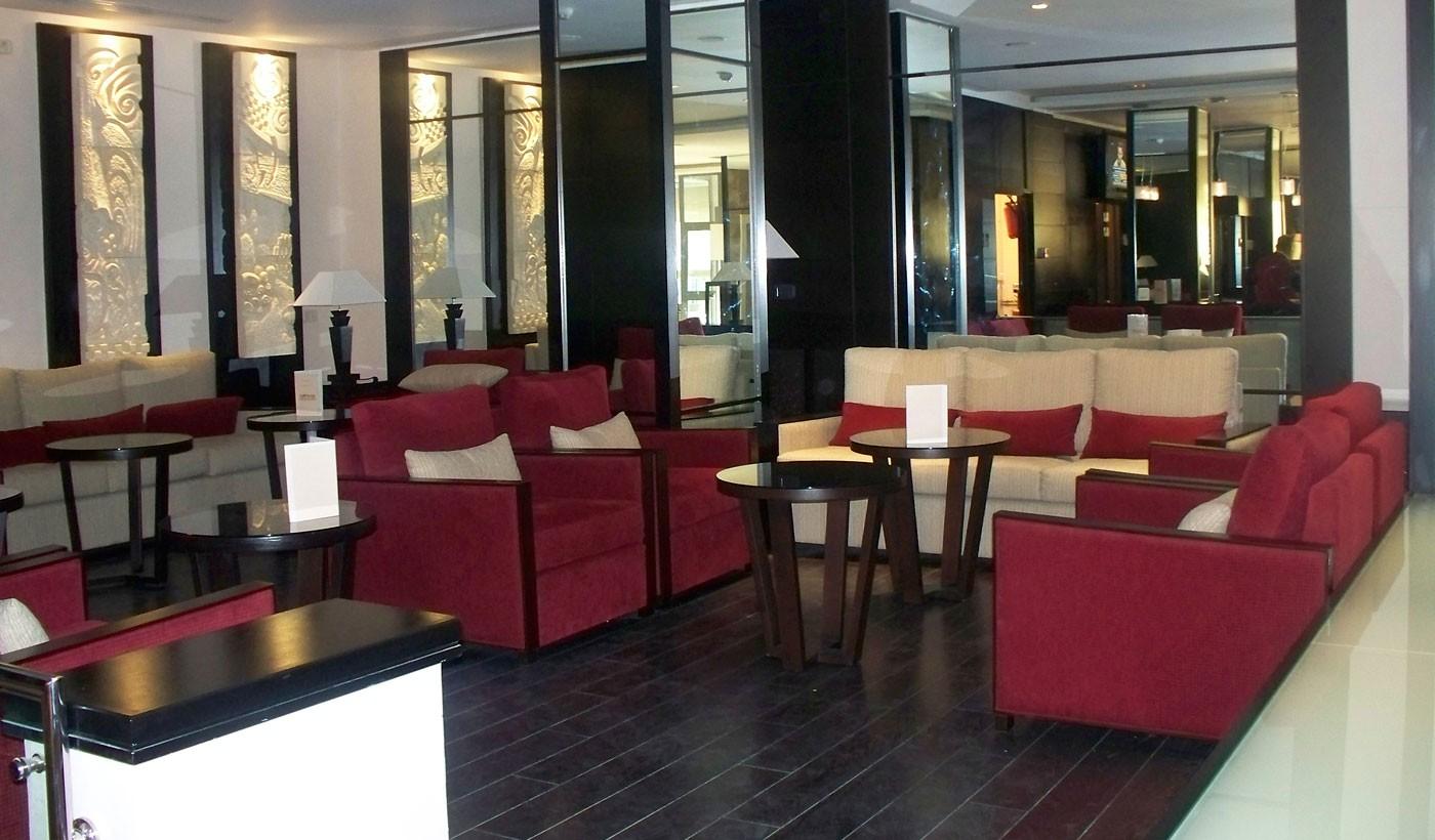 Ambassadeurs Hotel
