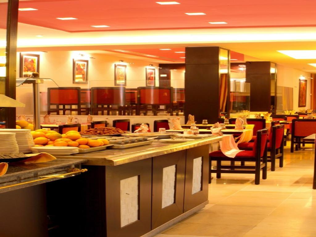 Hotel Ambassadeurs 3*