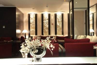 Ambassadeurs Hotel