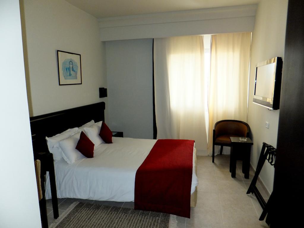 Hotel Ambassadeurs